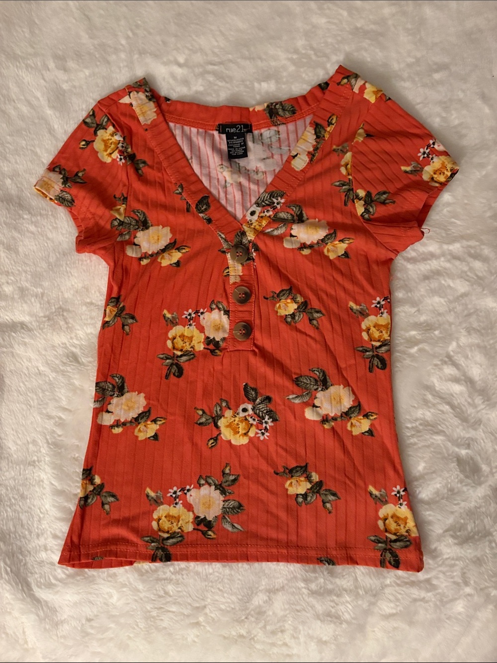 Forever 21 Peach Floral V-Neck Button Short Sleeve Top